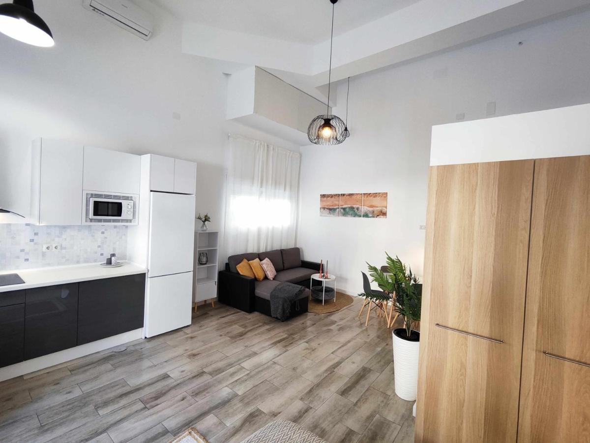 La Victoria Suites Малага Экстерьер фото