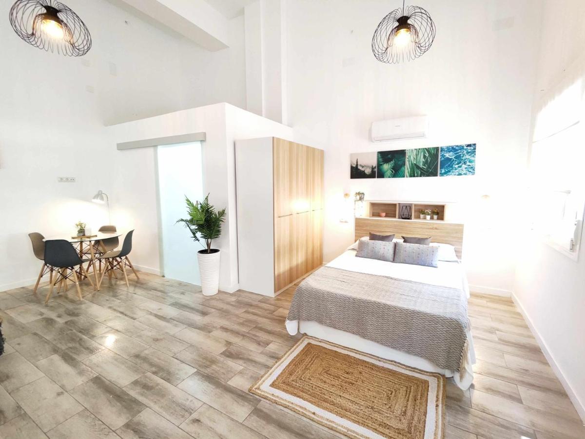 La Victoria Suites Малага Экстерьер фото